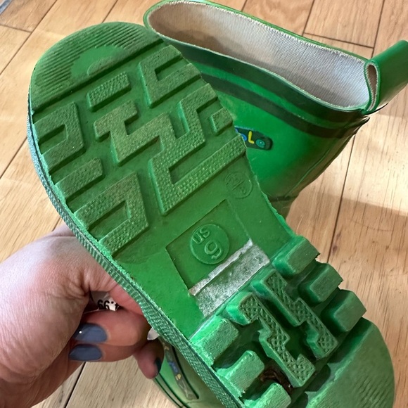 Kidorable Green Frog Rain Boots for Kids size 9 - Picture 4 of 7